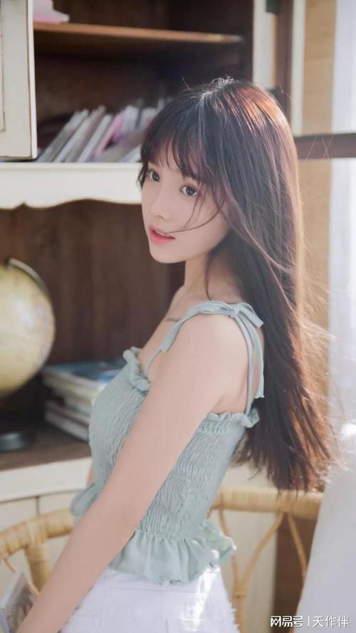 吃奶舔逼玩弄大鸡巴
