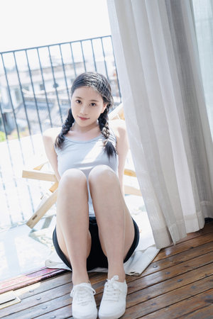 攻哄受把腰抬高一点