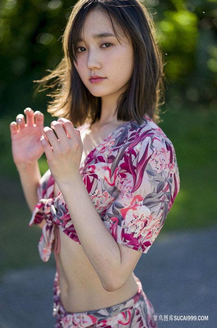 恸哭女教师