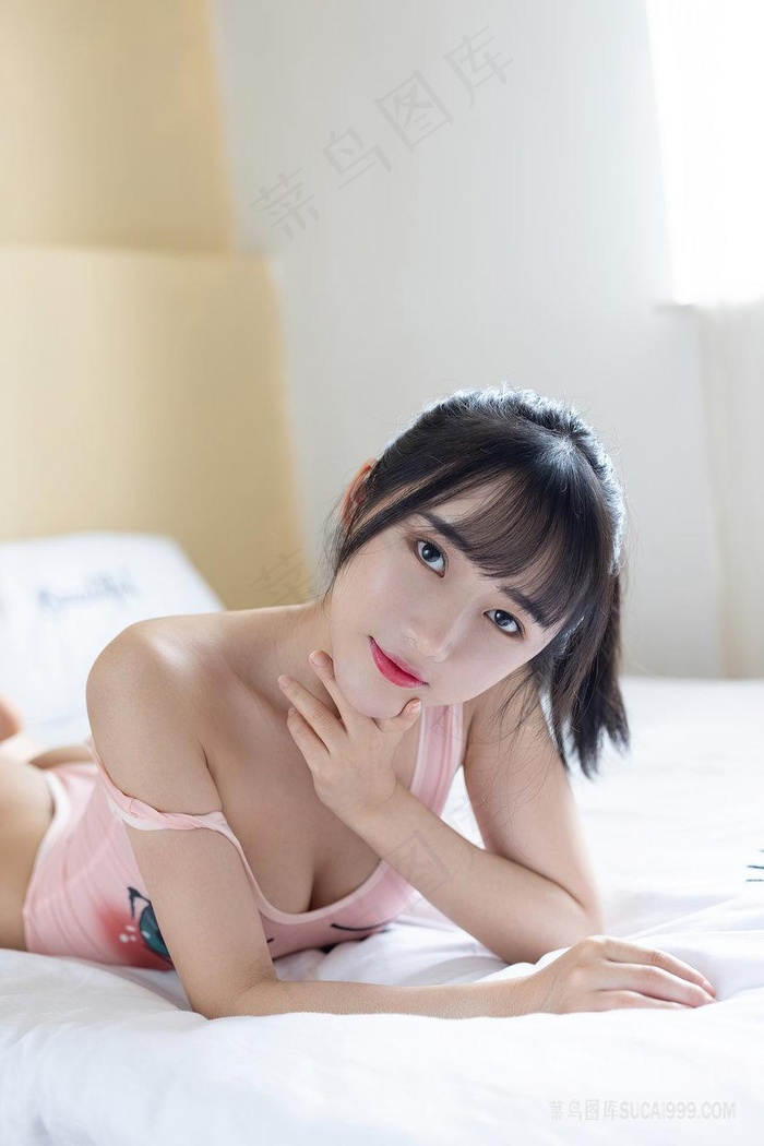 后入那白白嫩嫩的大屁股