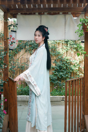 卿人如梦