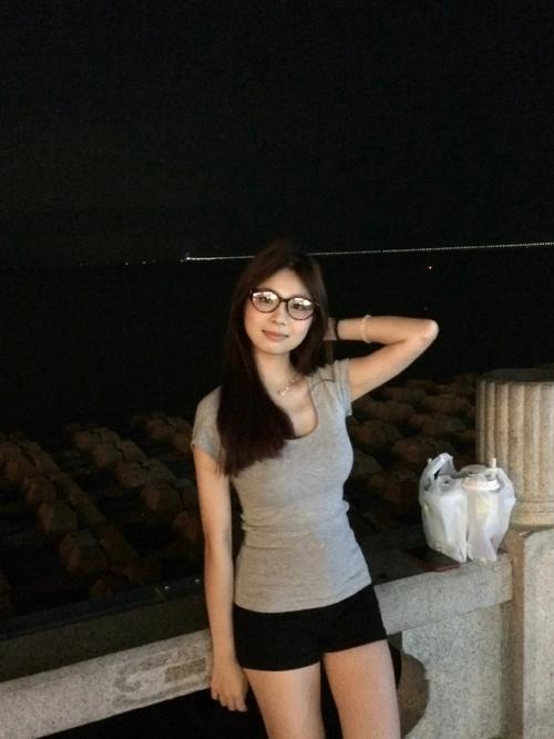 欧美真人性做爰免费高清图片