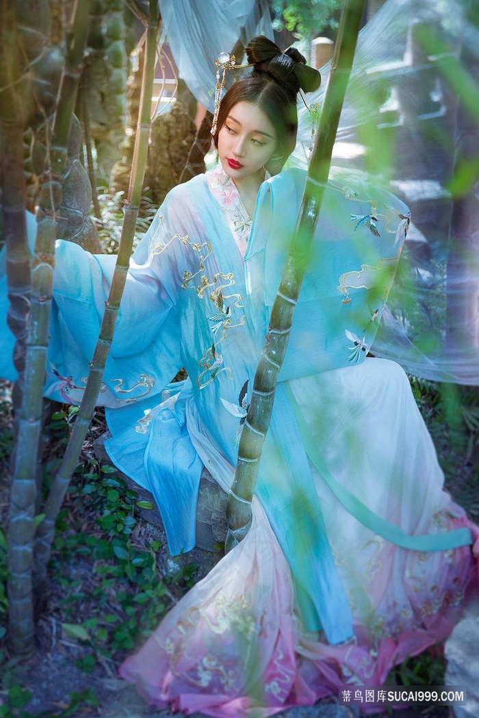 白天耕田夜里耕人