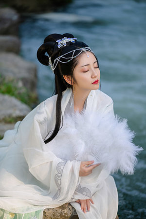 欧美三级上在线观看